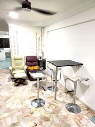 Blk 210 Jurong East Street 21 (Jurong East), HDB 3 Rooms #573719311